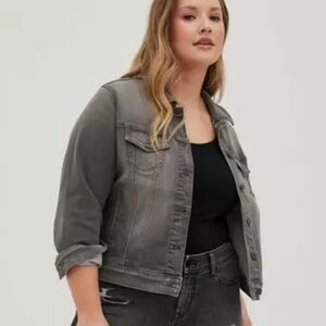 Torrid Trucker Jacket Super Soft Denim Grey Wash Plus Size 4X